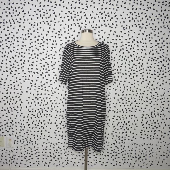 Eileen Fisher Dresses & Skirts - Eileen Fisher Black Striped Short Sleeve 100% Organic Linen T-Shirt Dress